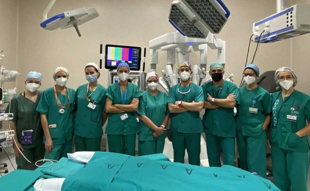 Doctor José Rivas Becerra Cirugía hernias Málaga