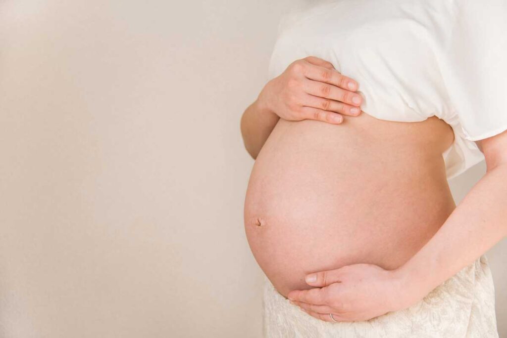 hernia umbilical posparto (bulto del ombligo tras el embarazo)
